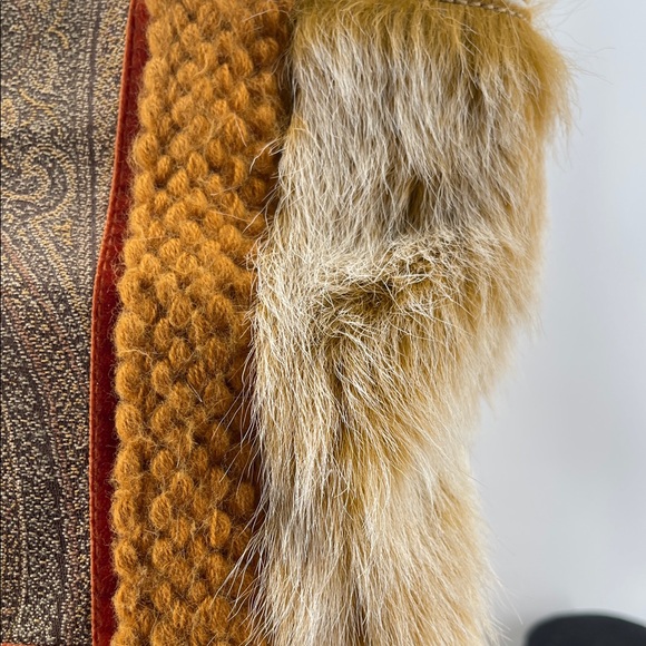 1.17.26 ** Rare Etro Milano 8”x9” Tote 👜 🔥 - Picture 3 of 16